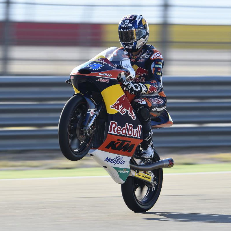 Moto3 Malaysia: Title battle lives on as Oliveira wins, Kent 7th