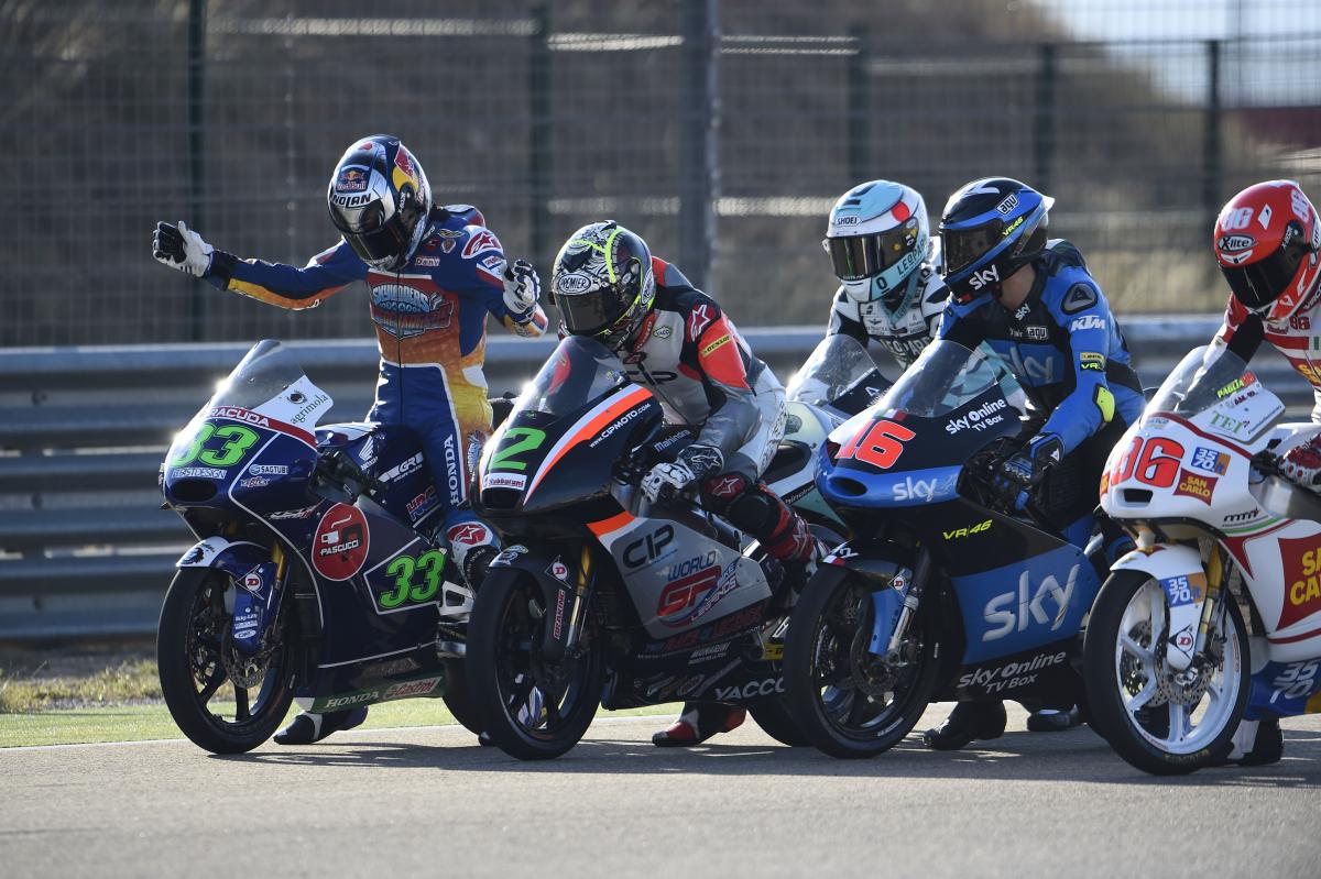 Moto3 Malaysia: Title battle lives on as Oliveira wins, Kent 7th