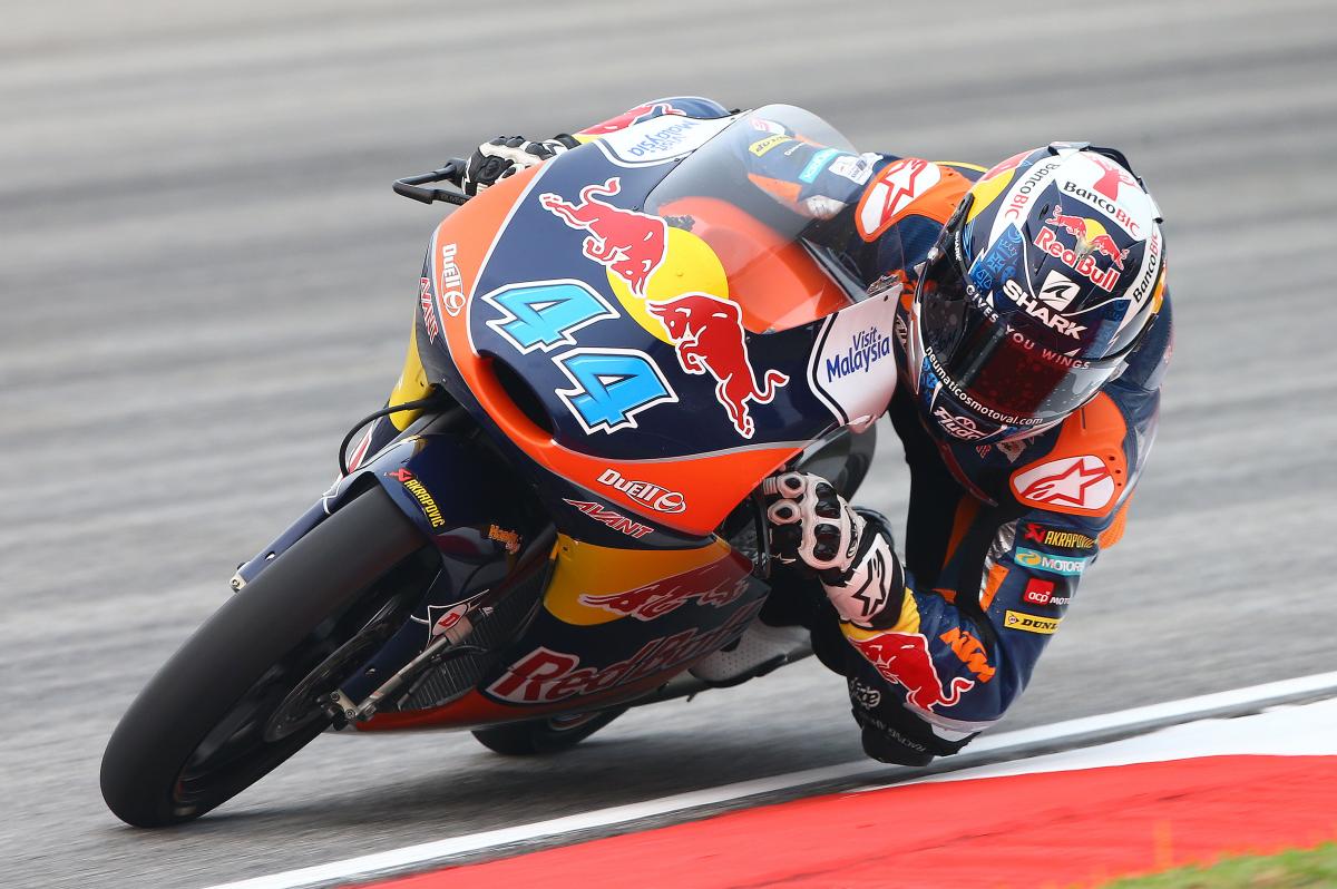 Moto3 Malaysia: Title battle lives on as Oliveira wins, Kent 7th