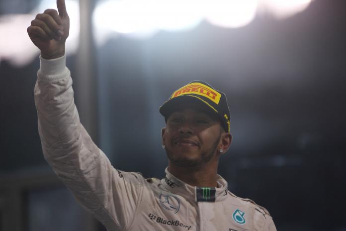 Red Bull keeps Renault, rebrands it as TAG Heuer