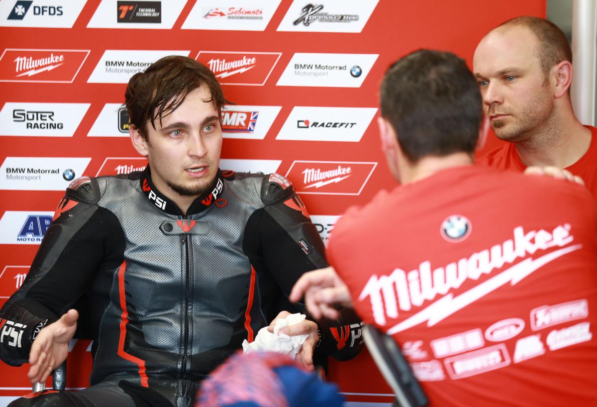 WSBK Phillip Island: Rea holds his nerve as Davies loses out