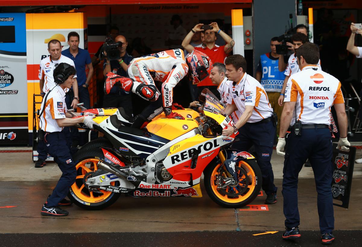 MotoGP Czech Republic: Iannone disappointed as front tyre wilts at Brno