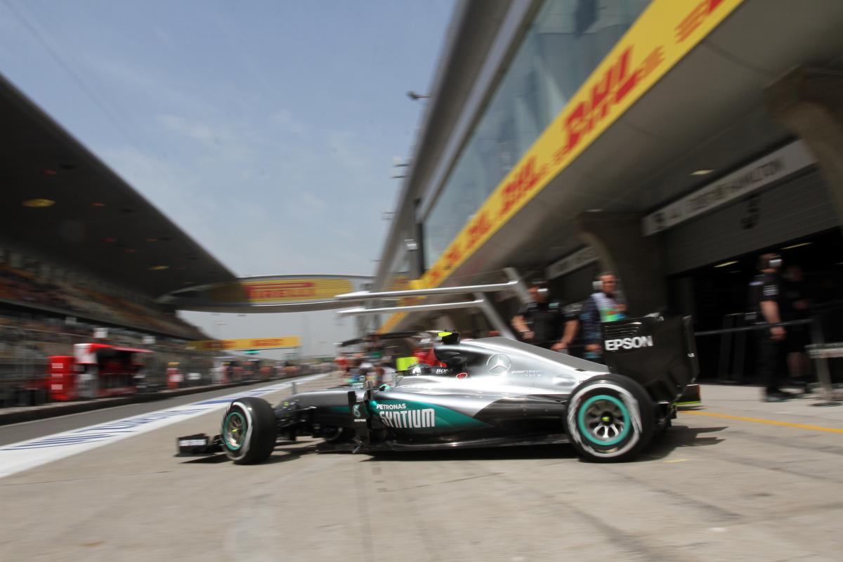 F1 Chinese GP: Mercedes limits being pushed by Ferrari - Wolff