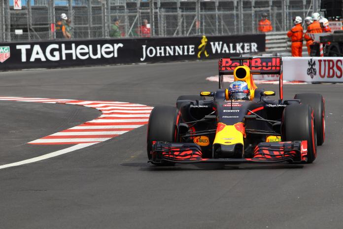 F1 Monaco GP: Palmer a passenger in early exit