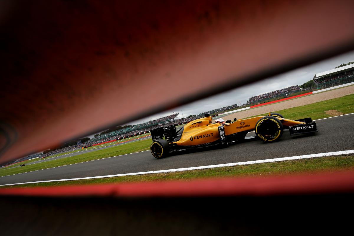 EXCLUSIVE: Carlos Sainz Jr - Q&A Interview