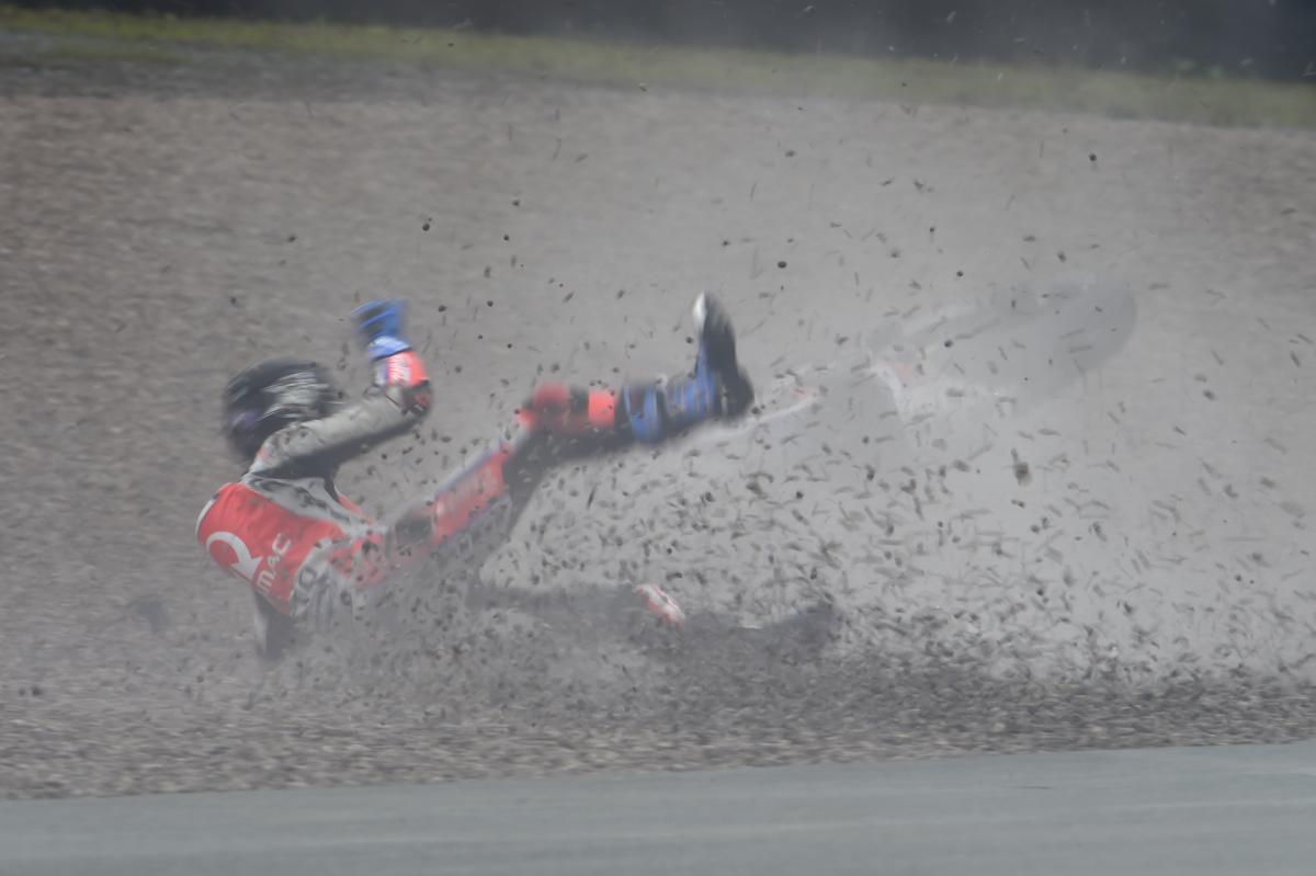 MotoGP: Watch Tech 3's Fun in the Sun video!