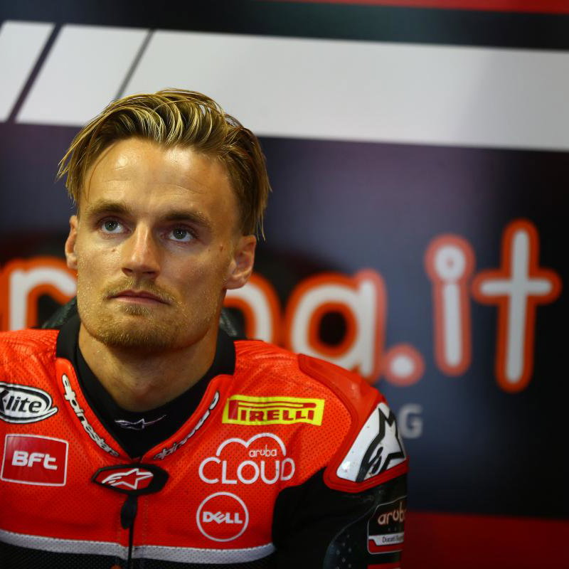 World Superbike legend Troy Bayliss provides injury update after riding incident