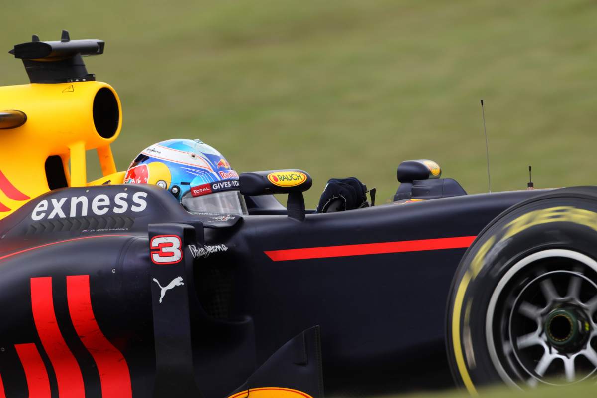 F1 2016 Driver salaries - who earned most?