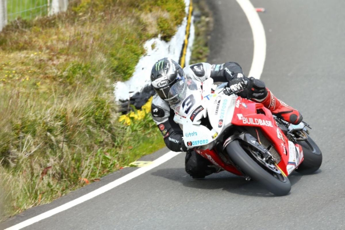 Elliott set for TT bow on peoplesbike.com Kawasaki
