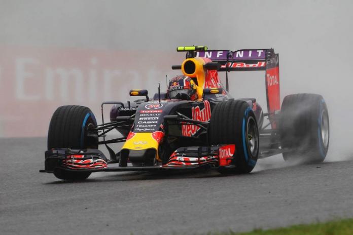 F1 Japanese Grand Prix: Ecclestone steps in to feed Lotus staff