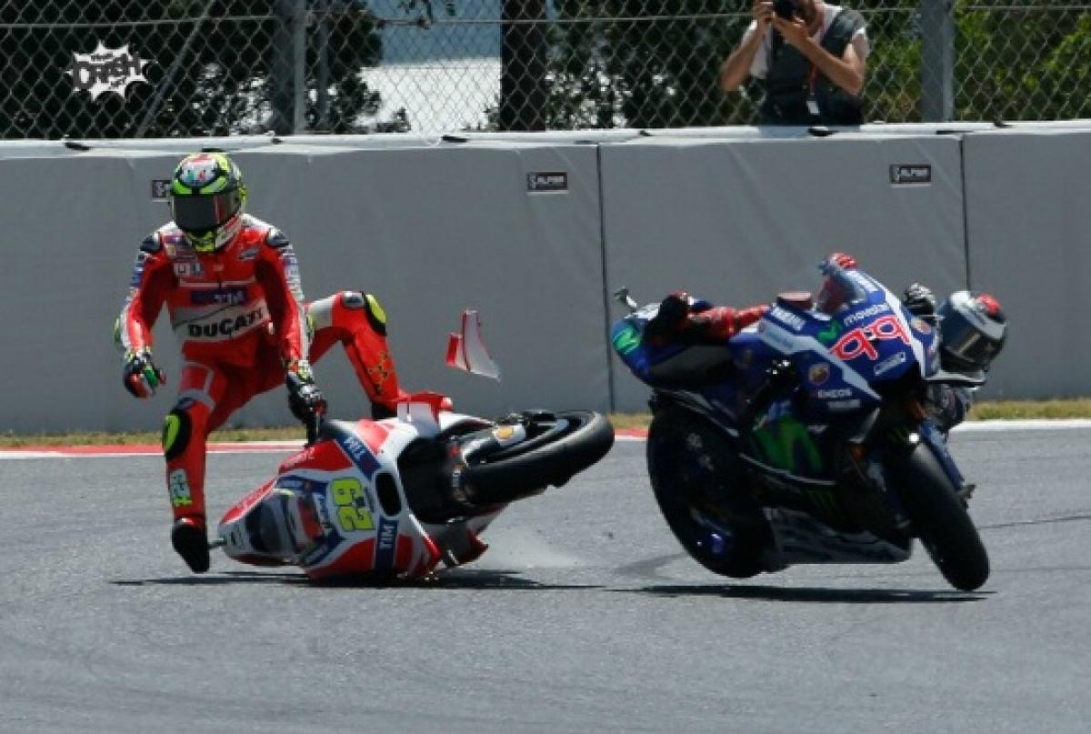 MotoGP: Rossi defeats Marquez in Catalunya
