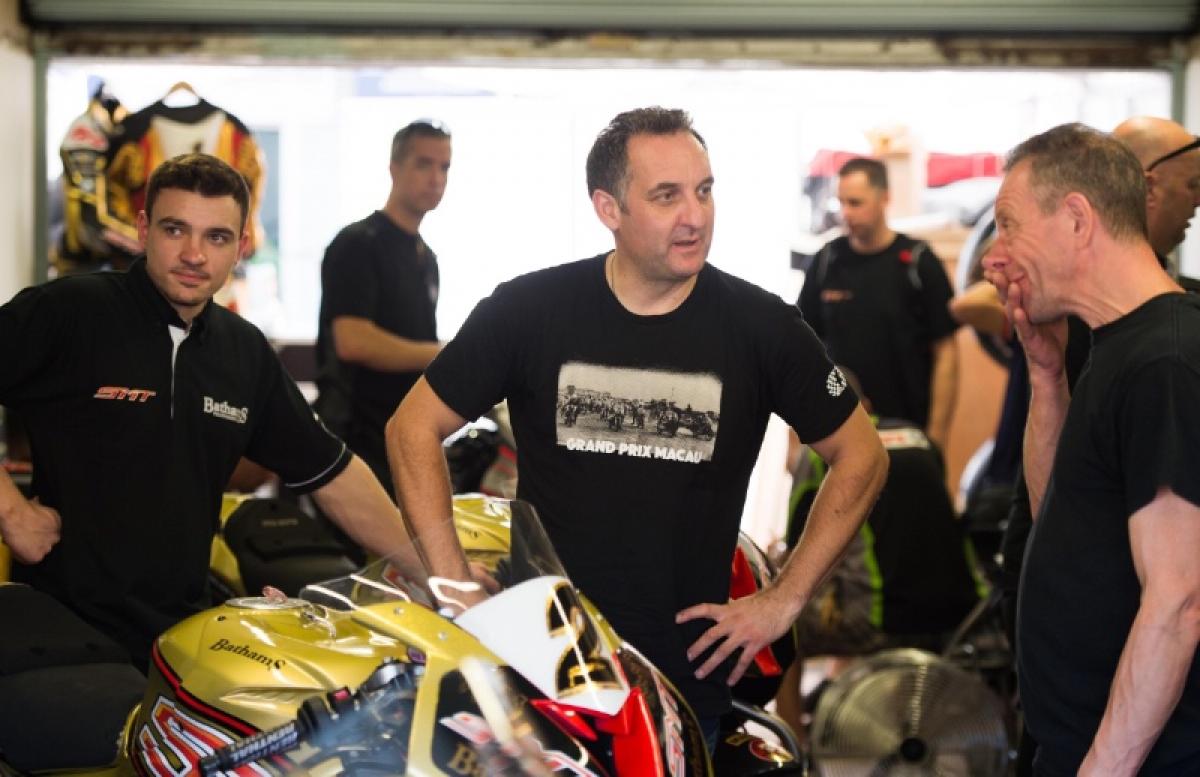 Halsall Racing sign William Dunlop for 2017 road races