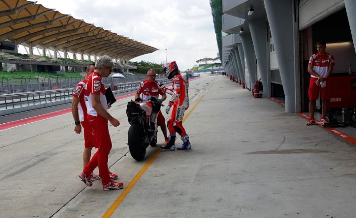 MotoGP: Wheel covers, wings on final day of Sepang private test