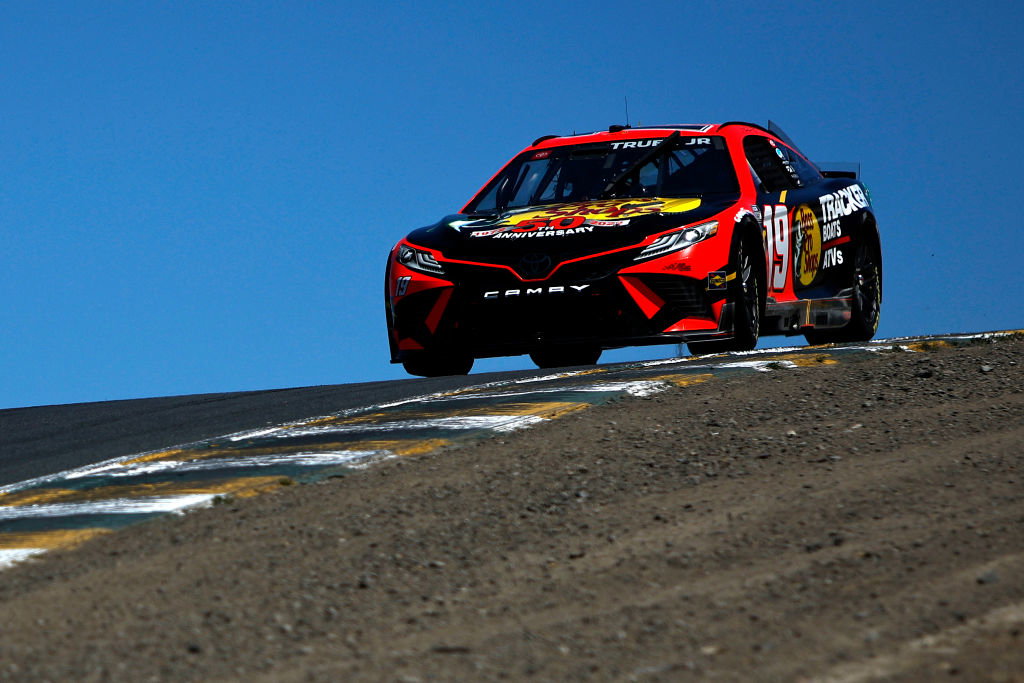 Larson, Elliott Sweep Front Row in Sonoma Qualifying